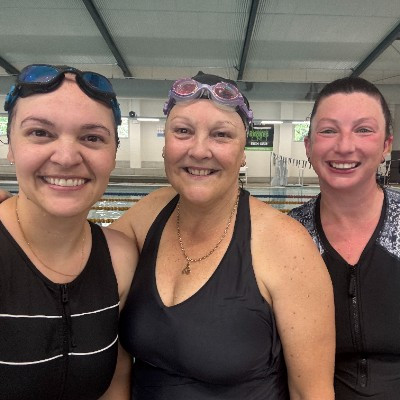 Splashin' for the sisters